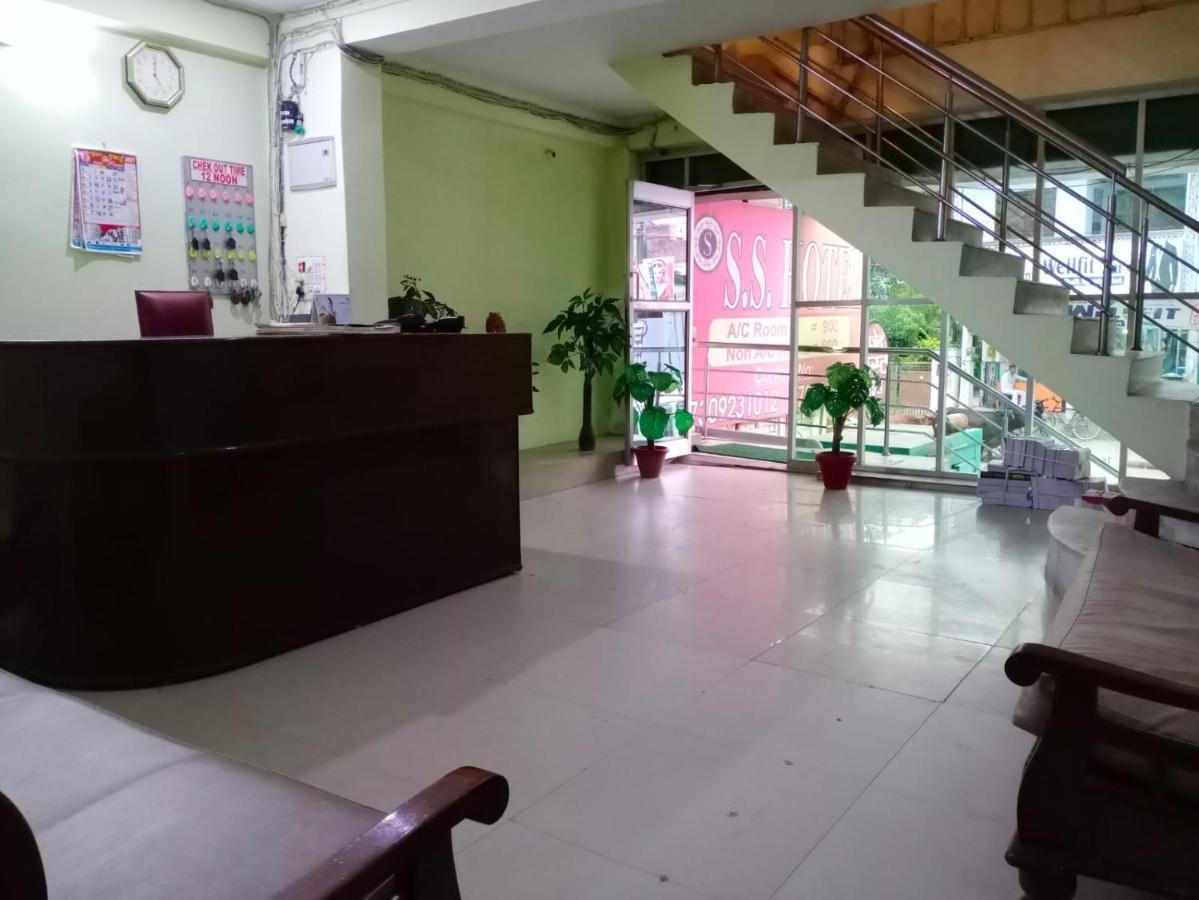 S S Hotel And Restaurant By Wb Economy Jaunpur Zewnętrze zdjęcie