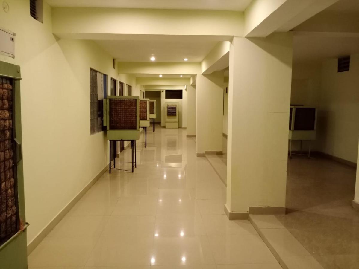 S S Hotel And Restaurant By Wb Economy Jaunpur Zewnętrze zdjęcie