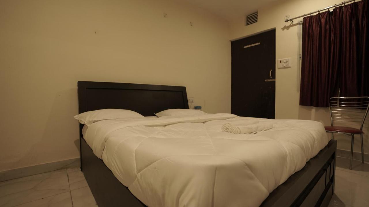 S S Hotel And Restaurant By Wb Economy Jaunpur Zewnętrze zdjęcie